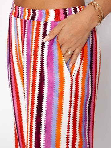 SASSYCLASSY Regular Hose‌ in Pink