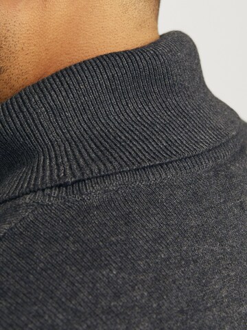 Jack & Jones Plus Pullover i grå