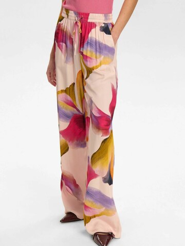 NÜMPH Regular Housut 'Nubotanica' värissä monivärinen: etupuoli