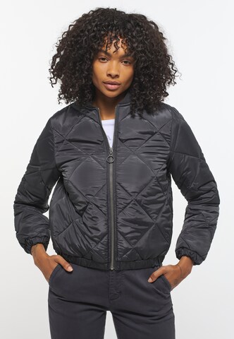 MUSTANG Between-Season Jacket in Black: front