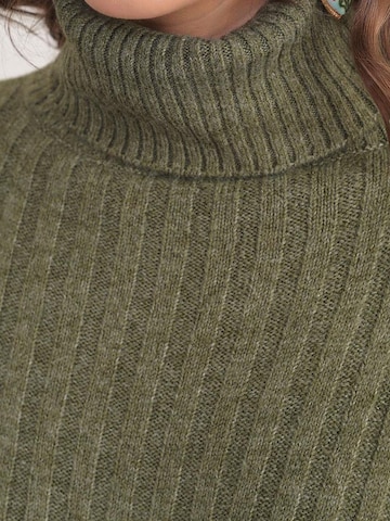 MixRay Sweater in Green