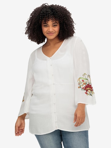 sheego by Joe Browns Blouse in White: front