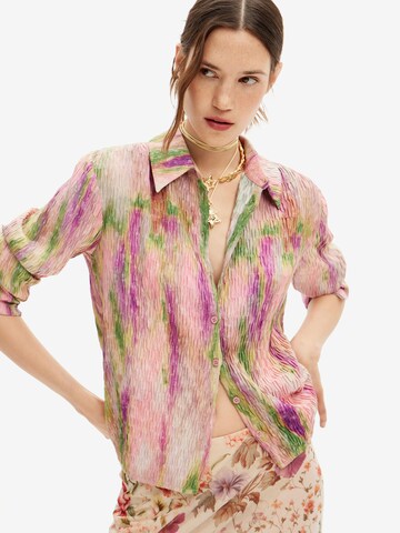 Chemisier Desigual en mélange de couleurs