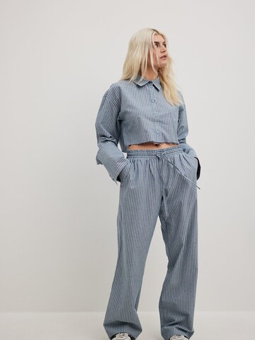 NA-KD Bluse in Blau