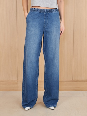 RÆRE by Lorena Rae Wide Leg Jeans 'Jemie Tall' in Blau: Vorderseite