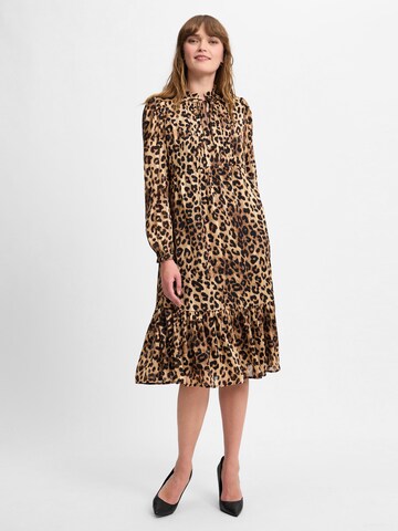 Marie Lund Kleid in Braun: Vorderseite