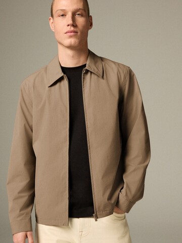 Veste mi-saison Next en beige : devant