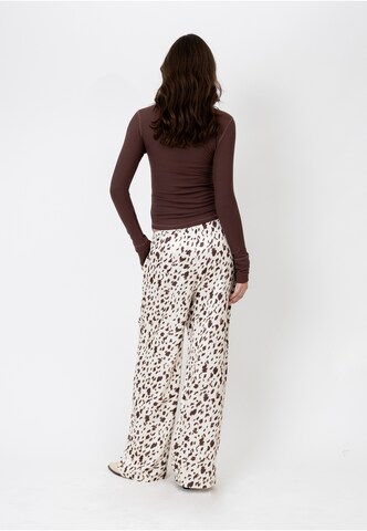 OH APRIL Regular Broek 'Verde' in Bruin