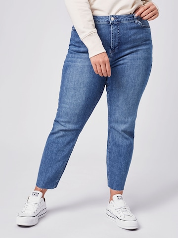 Vero Moda Curve - Slimfit Vaquero 'MANYAANNE' en azul: frente