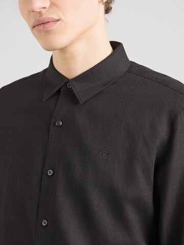 Calvin Klein Средняя посадка Рубашка в Черный