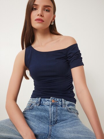 Happiness İstanbul T-shirt i blå