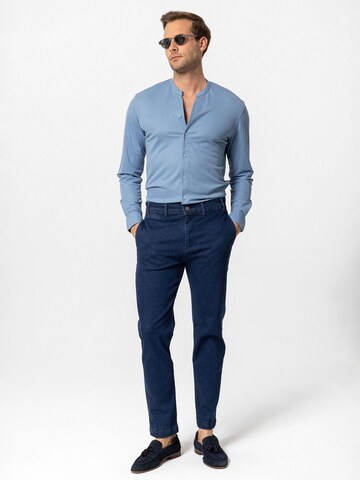 Regular fit Camicia 'Riccardo' di Antioch in blu
