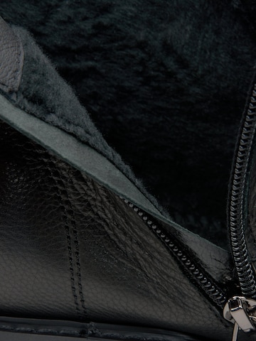 Estro Boots '2236-78' in Black