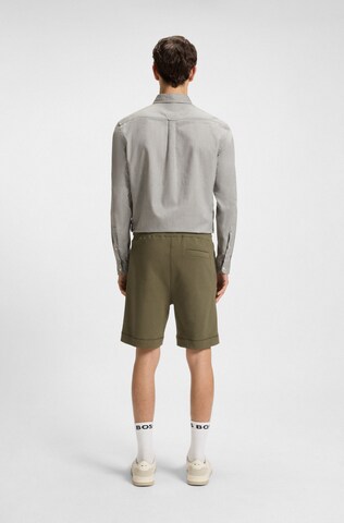 BOSS Regular Shorts 'Sewalk' in Grün