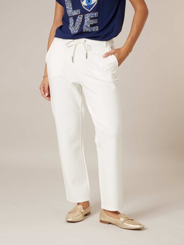 Regular Pantalon Deeluxe en blanc : devant