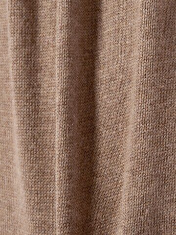 Finshley & Harding Sweater in Beige
