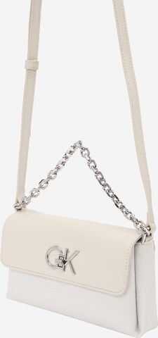 Calvin Klein Tasche in Beige