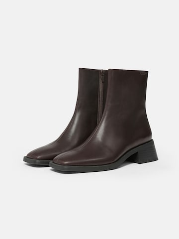 Botine 'Blanca' de la VAGABOND SHOEMAKERS pe maro