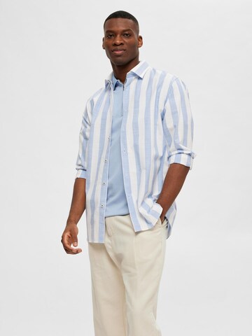 SELECTED Футболка 'Fave' в Синий