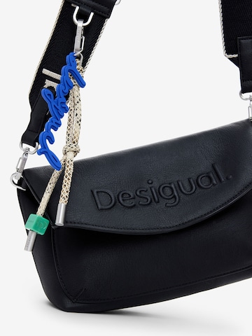 Desigual Válltáska - fekete