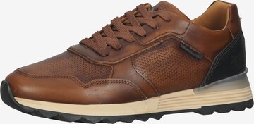 BULLBOXER Sneakers laag in Bruin: voorkant