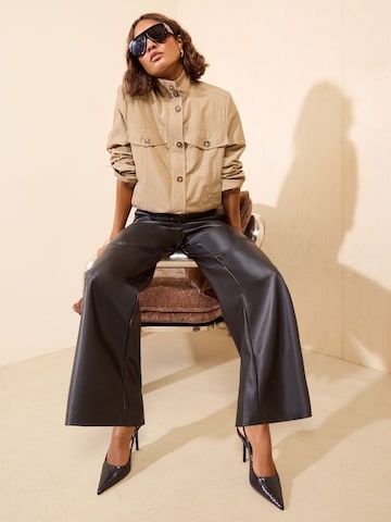 Loosefit Pantaloni di Friends Like These in nero
