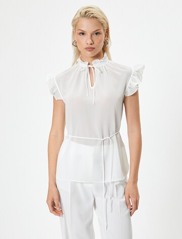 Koton Blouse in White: front