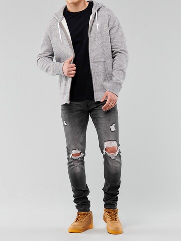 HOLLISTER Skinny Jeans in Grau