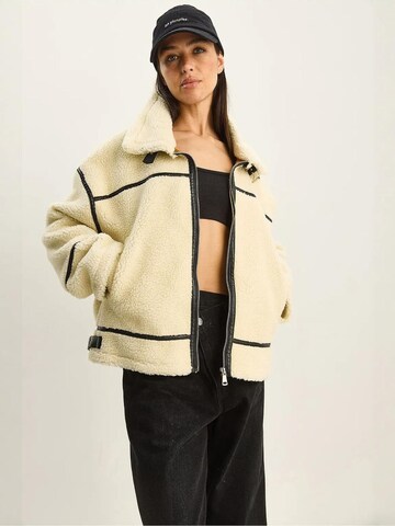 Giacca di mezza stagione di Bianco Lucci in beige