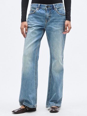 Vero Moda Petite Regular Jeans 'VMASTA' in Blau: Vorderseite