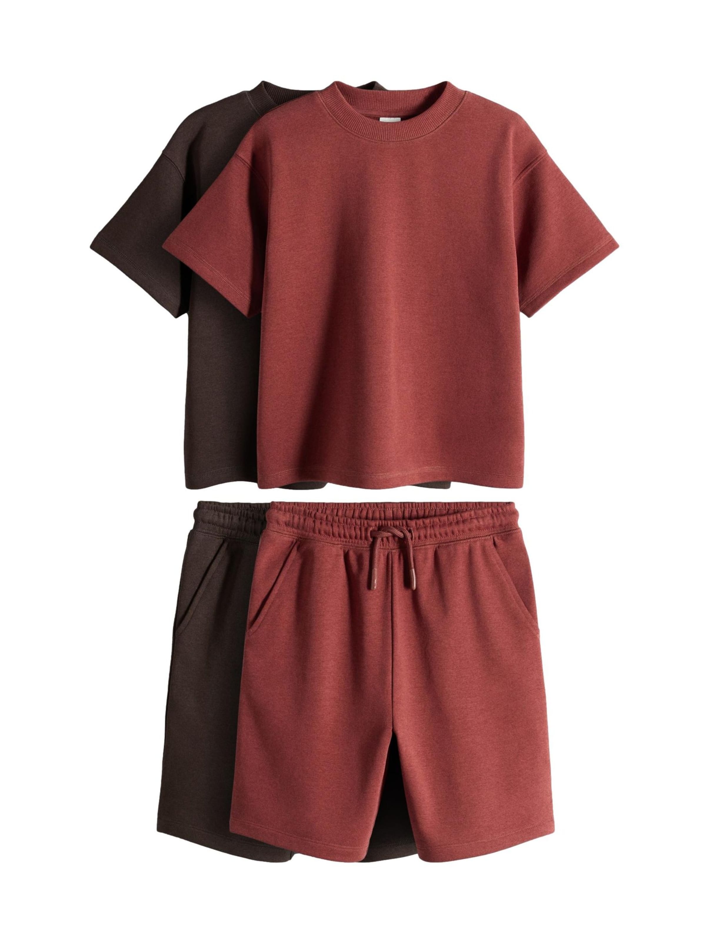 Set de la The Set pe maro: față