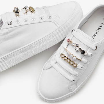 LASCANA Sneakers in White