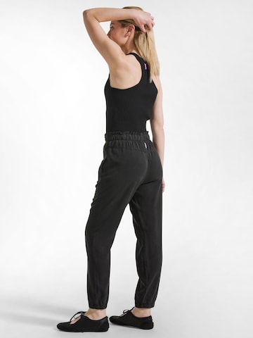 DEHA Tapered Sports trousers in Black