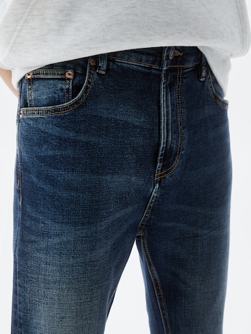 Coupe slim Jean Pull&Bear en bleu