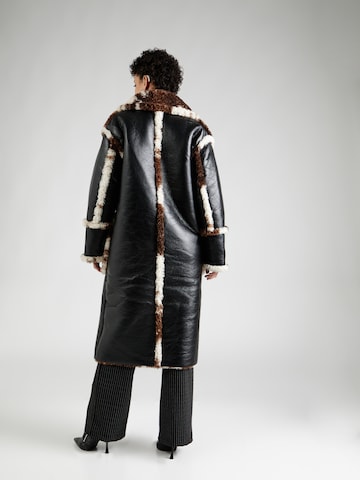 TOPSHOP Χειμερινό παλτό σε μαύρο