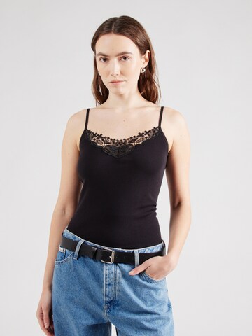 ONLY Top in Green: front