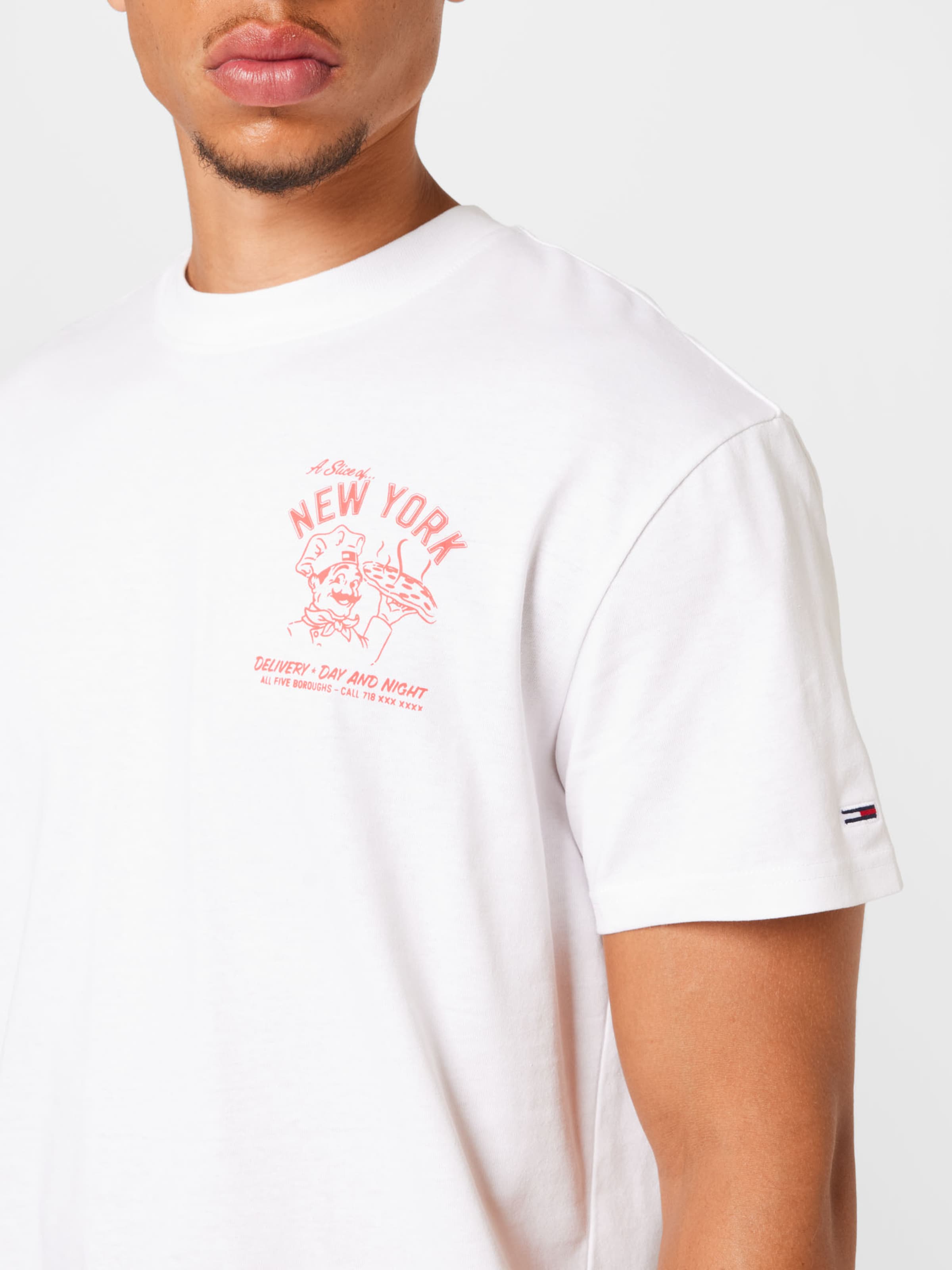 Männer Shirts Tommy Jeans T-Shirt in Weiß - JA96963