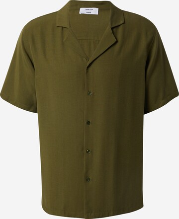 DAN FOX APPAREL Regular fit Skjorta 'Lars' i grön: framsida