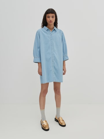 EDITED Košilové šaty 'Siena' – modrá