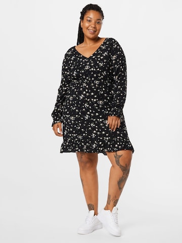 Rochie 'Mariam' de la ABOUT YOU Curvy pe negru: față