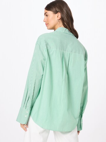 NA-KD Blouse 'Lisa & Lena' in Green