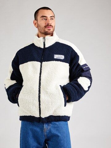 Vertere Berlin Between-Season Jacket in White: front