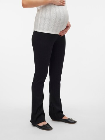 Flared Leggings 'LAVENDER' di Vero Moda Maternity in nero