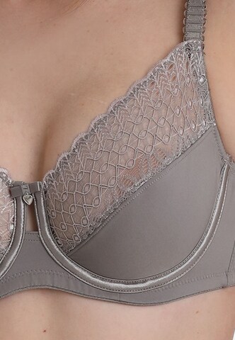 sassa T-shirt Bra 'LOVELY SECRET' in Grey