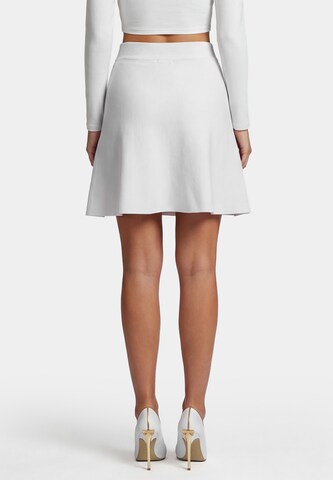 Jupe faina en blanc