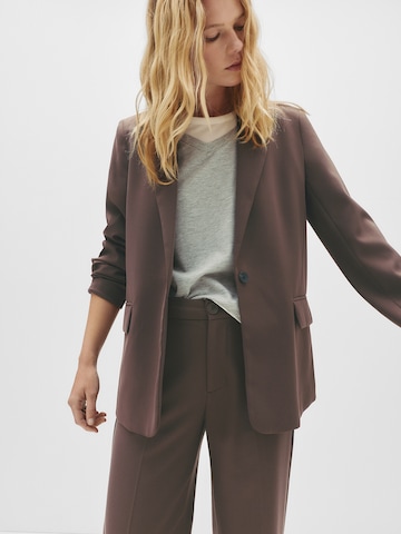 Wide leg Pantaloni con piega frontale di Pull&Bear in marrone