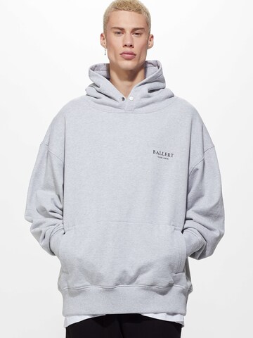 Young Poets Sweatshirt 'Keno' in Grey: front