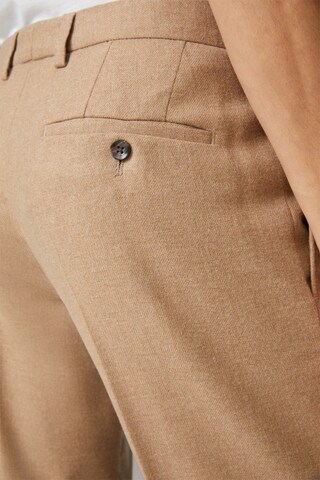 STRELLSON Slim fit Pleated Pants ' Kynd ' in Beige