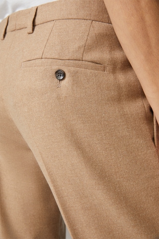 STRELLSON Slim fit Pleated Pants ' Kynd ' in Beige