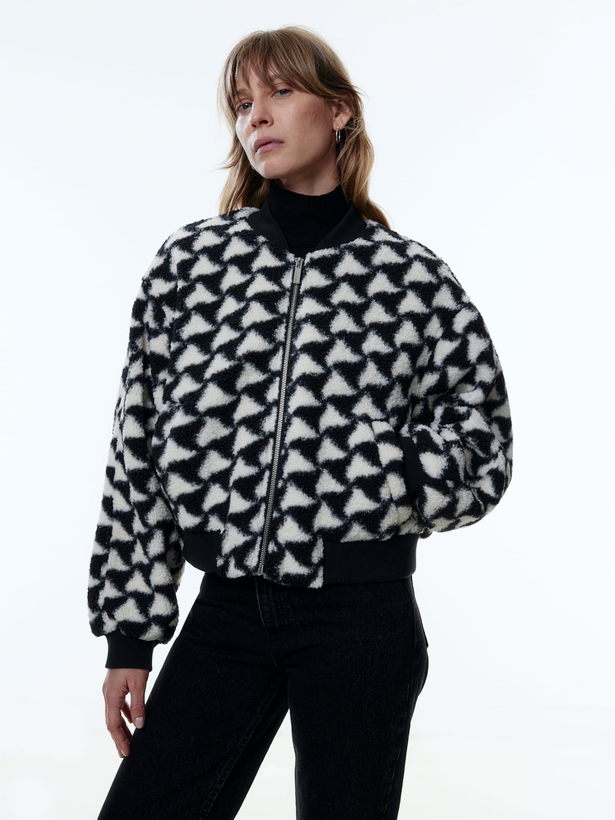 EDITED Producten Tussenjas 'Qian' Zwart